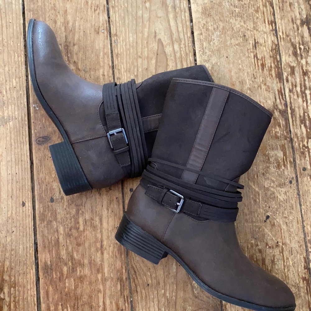 Women’s boots chaps size 8